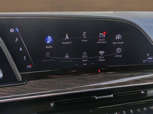 Used 2024 Cadillac Escalade Premium Luxury image 16