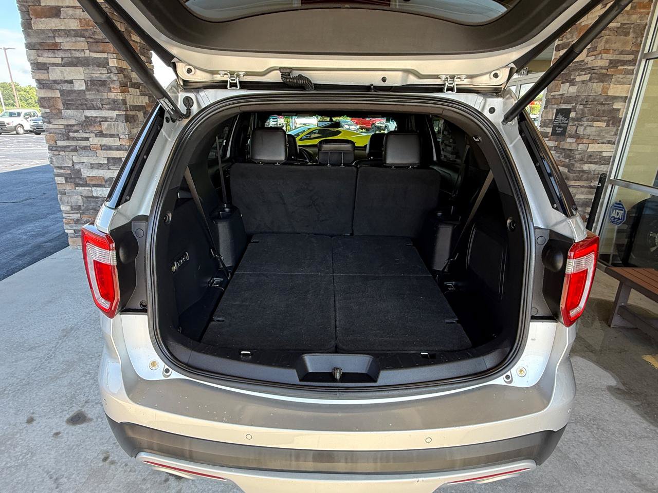 Used 2016 Ford Explorer Limited AWD/4WD image 15