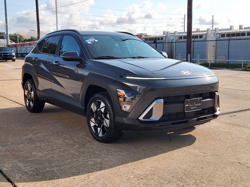 Used 2024 Hyundai Kona SEL AWD/4WD image 4