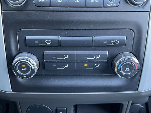 Used 2015 Nissan Frontier S image 21