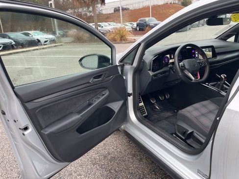 Used 2024 Volkswagen GTI SE image 4