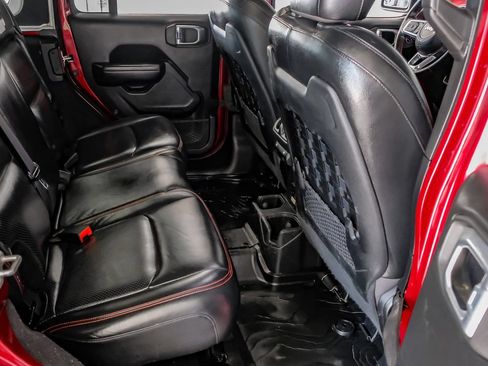 Used 2021 Jeep Wrangler Unlimited Rubicon AWD/4WD image 34