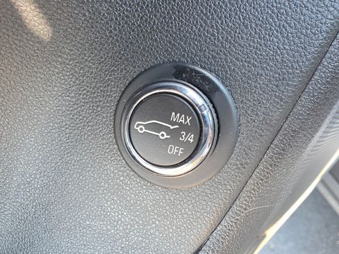 Used 2022 Chevrolet Blazer LT AWD/4WD image 32