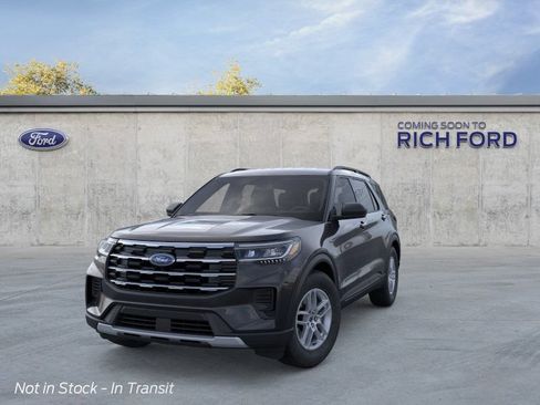 New 2026 Ford Explorer Active AWD/4WD image 2