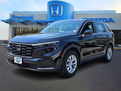 Used 2023 Honda CR-V LX image 3