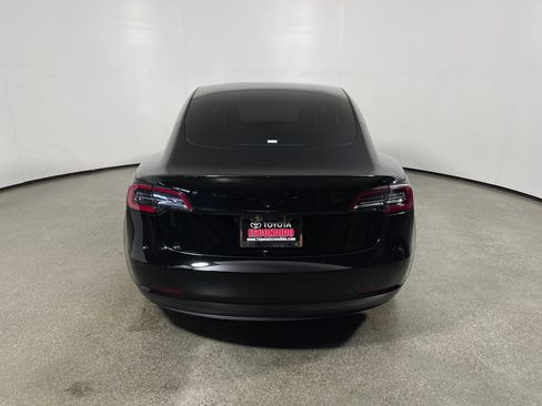 Used 2021 Tesla Model 3 Standard Range Plus RWD image 4