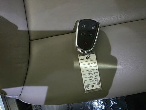 Used 2021 Cadillac XT4 Premium Luxury image 28