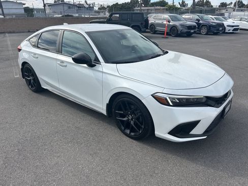 Used 2023 Honda Civic Sport image 10