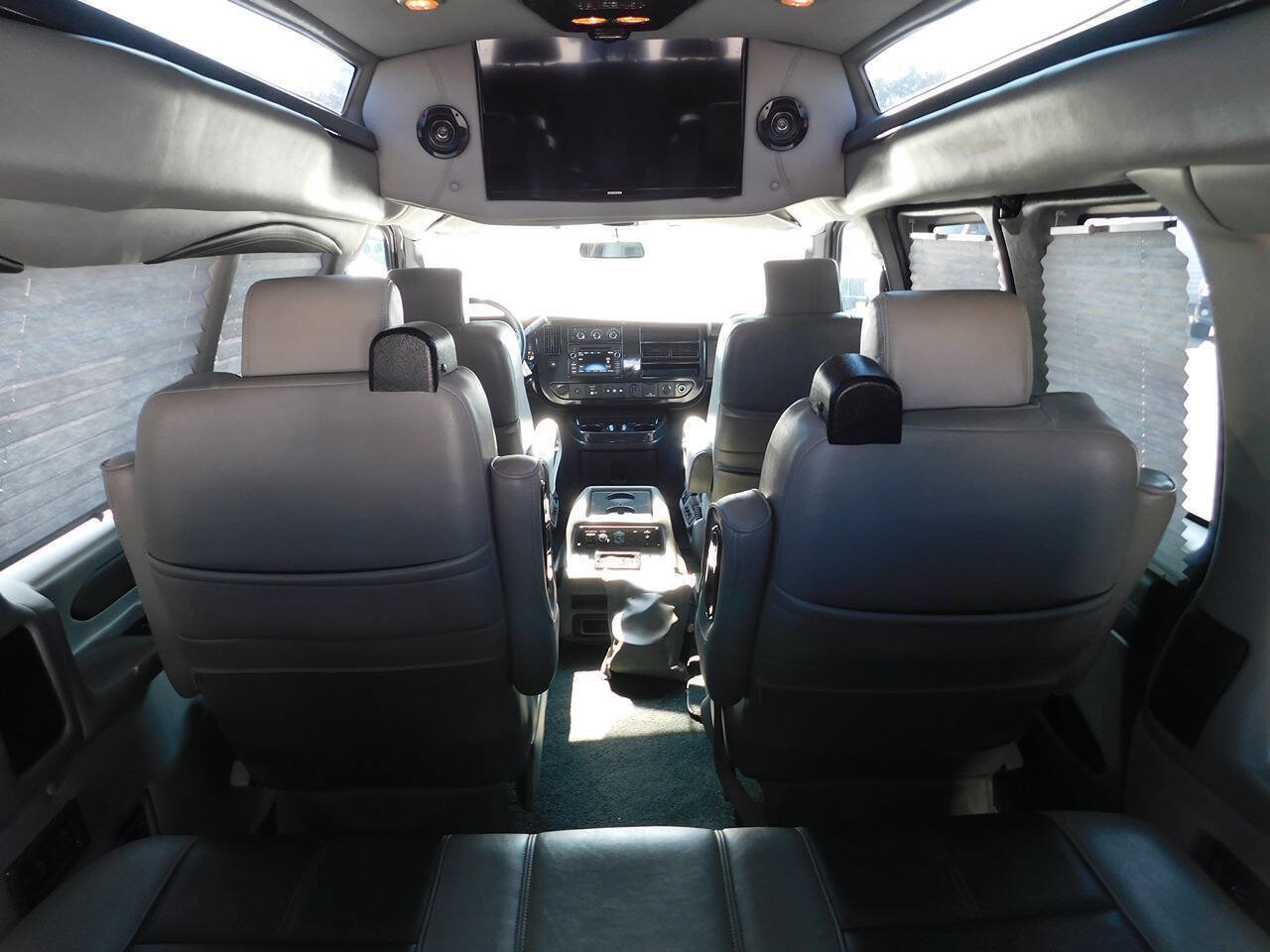 Used 2018 Chevrolet Express 2500 w/ Enhanced Convenience Package RWD image 69