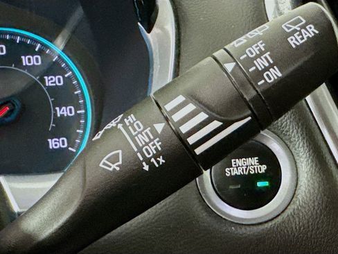 Used 2020 Chevrolet Traverse RS FWD image 14