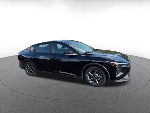 Used 2025 Kia K4 FWD image 2