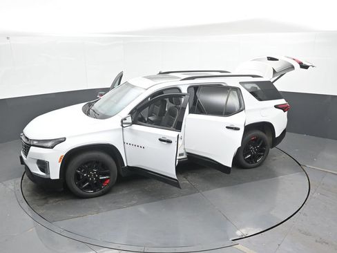 Used 2023 Chevrolet Traverse Premier w/ Redline Edition AWD/4WD image 54