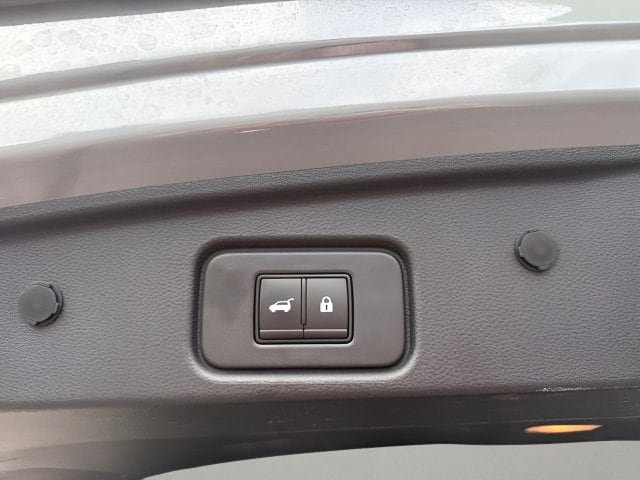 Used 2022 Nissan Pathfinder Platinum w/ Cargo Package FWD image 25