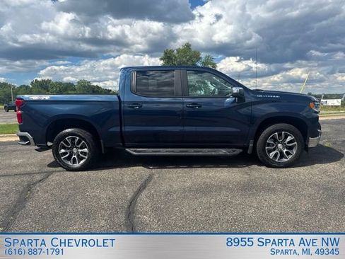 Used 2023 Chevrolet Silverado 1500 LT AWD/4WD image 2