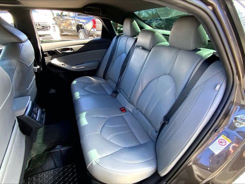 Used 2019 Toyota Avalon XLE image 20