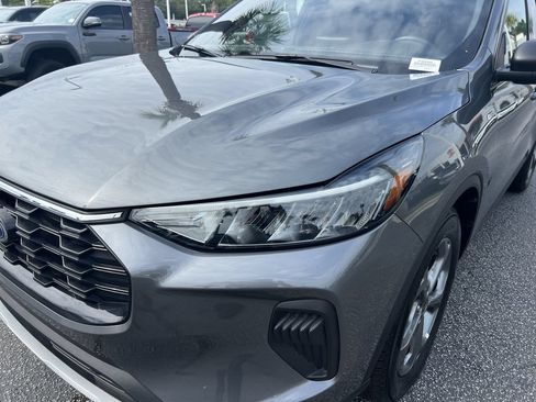 Used 2025 Ford Escape ST-Line FWD image 6