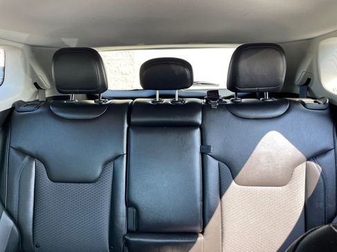 Used 2022 Jeep Compass Latitude w/ Convenience Group image 39