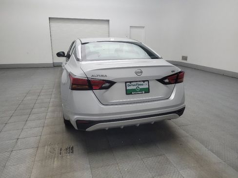 Used 2024 Nissan Altima 2.5 SV FWD image 6