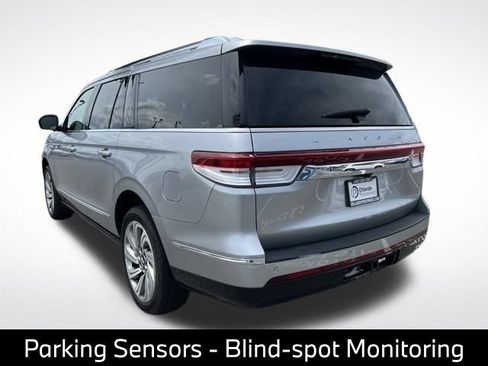 Used 2022 Lincoln Navigator L Reserve RWD image 6