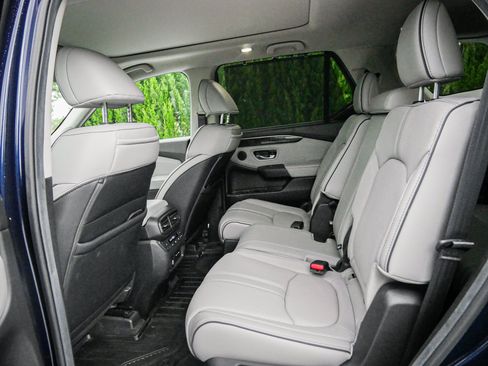 Used 2025 Honda Pilot Elite image 8