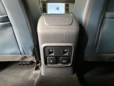 Used 2024 Ford Bronco Outer Banks AWD/4WD image 37