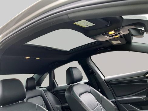 Used 2021 Volkswagen Jetta GLI Autobahn image 20