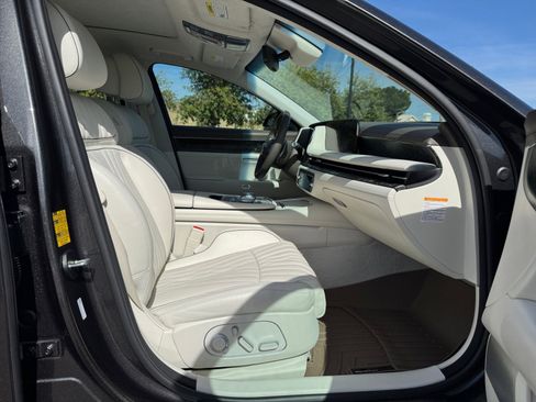 Used 2024 Genesis G90 3.5T image 19