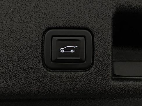 Used 2020 Chevrolet Equinox Premier image 7