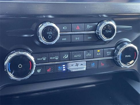 New 2025 Ford F250 Lariat w/ Lariat Ultimate Package image 18