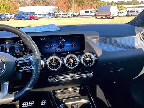 Certified 2025 Mercedes-Benz GLA 250 4MATIC image 3