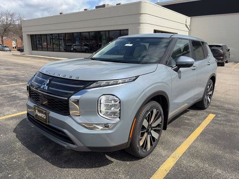 New 2026 Mitsubishi Outlander SE FWD image 1