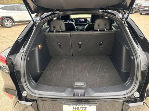 Used 2025 Buick Envista Sport Touring image 29