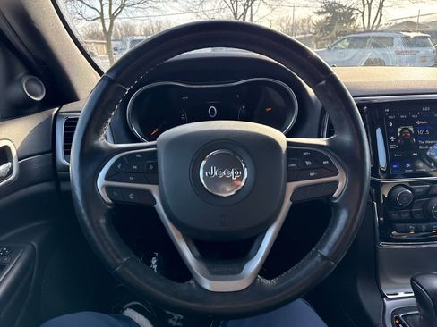 Certified 2021 Jeep Grand Cherokee Laredo X image 13