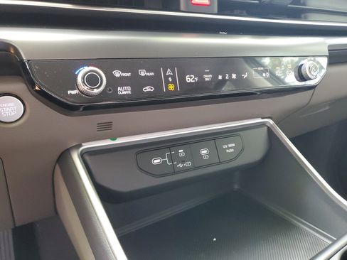 New 2026 Kia Carnival LXS image 22