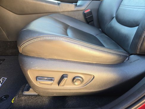 Used 2022 Toyota RAV4 Limited image 17