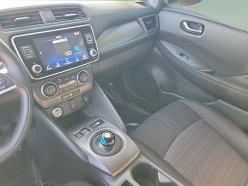 Used 2023 Nissan Leaf S image 31
