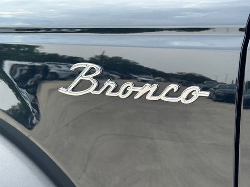 Used 2022 Ford Bronco 2-Door AWD/4WD image 15
