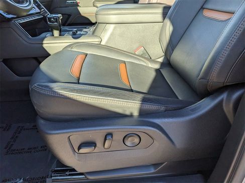 Used 2025 GMC Sierra 1500 AT4 image 21