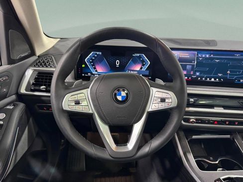 Certified 2025 BMW X7 xDrive40i image 13
