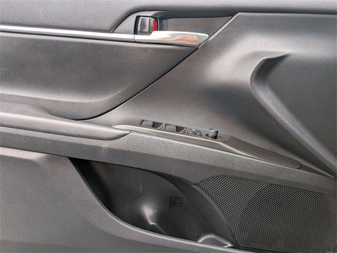 Used 2024 Toyota Camry SE w/ Cold Weather Package image 27