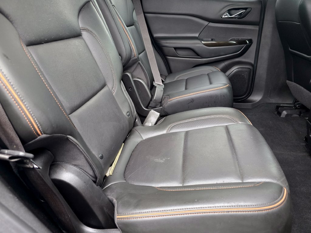 Used 2021 GMC Acadia AT4 w/ Technology Package AWD/4WD image 20