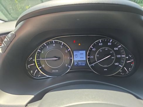 Used 2017 Nissan Armada Platinum w/ Captain Seat Package AWD/4WD image 9