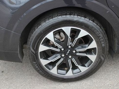 Used 2024 Kia Carnival EX FWD image 39