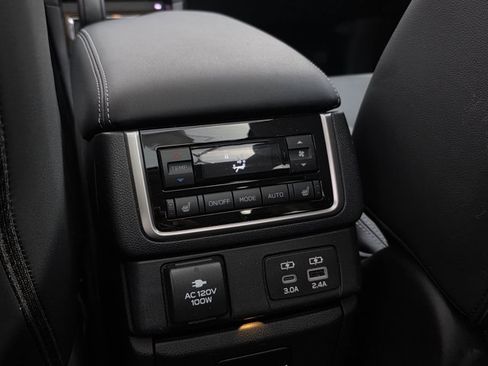 Used 2024 Subaru Ascent Touring w/ Popular Package #2 image 14