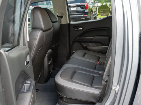 Used 2021 GMC Canyon AT4 w/ Driver Alert Package AWD/4WD image 31