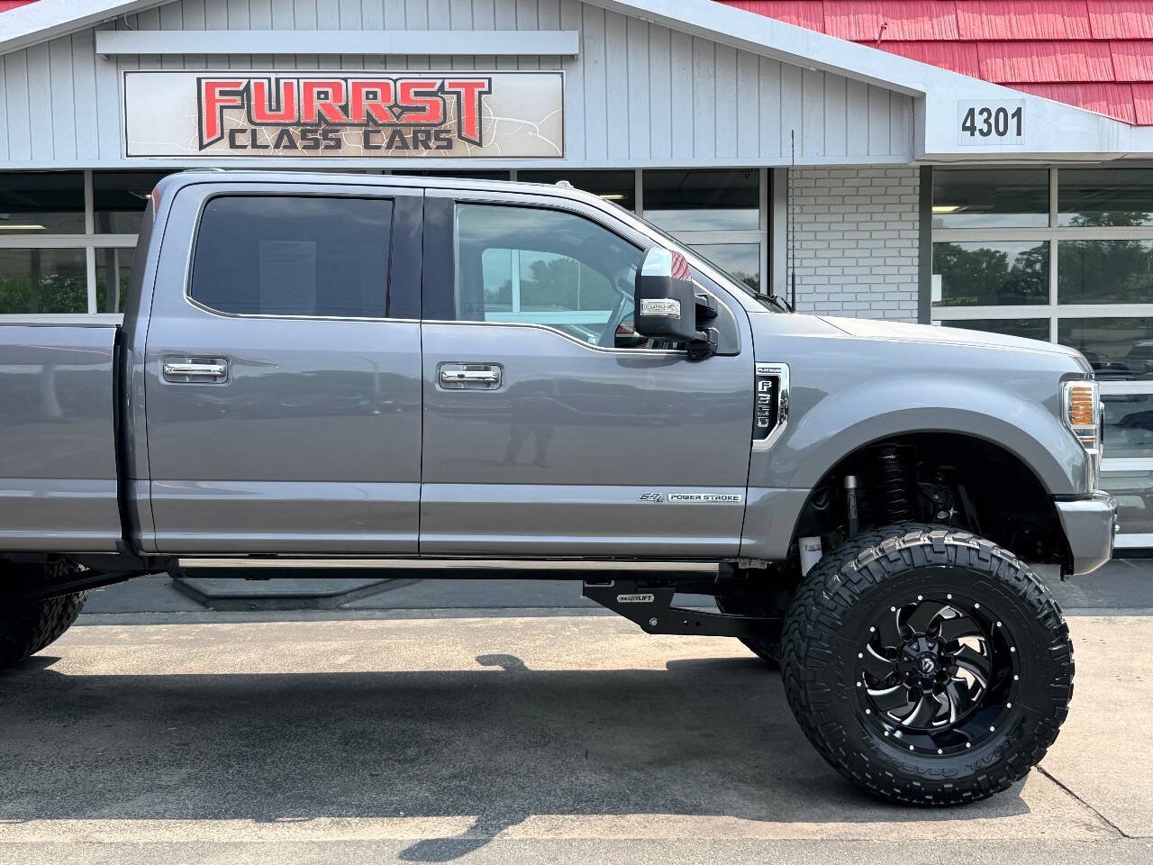 Used 2022 Ford F350 Platinum AWD/4WD image 13