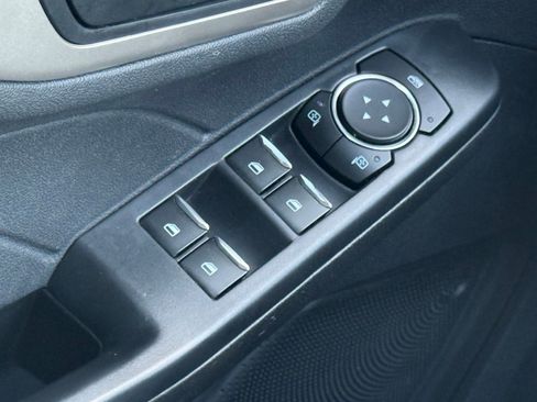 Used 2022 Ford Escape SE w/ Convenience Package FWD image 33