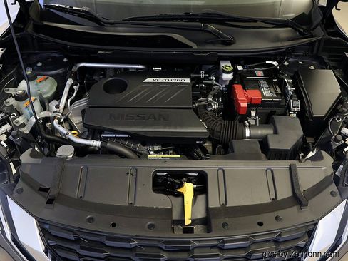 Used 2023 Nissan Rogue S AWD/4WD image 32