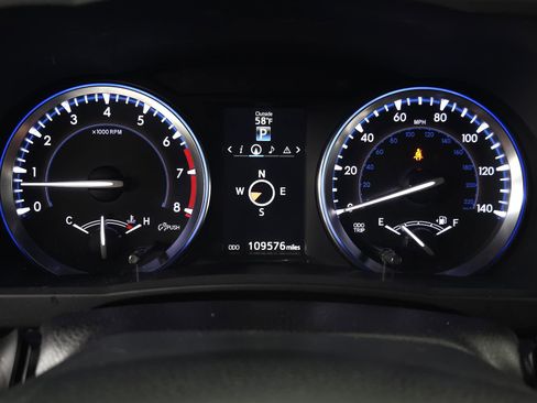 Used 2014 Toyota Highlander Limited image 20