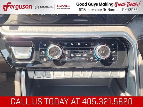 New 2026 GMC Sierra 2500 Denali w/ Denali Reserve Package AWD/4WD image 32